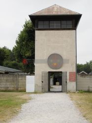 Christliche religiöse Erinnerungskultur, KZ Gedenkstätte Dachau <i>Bild Ernst Wilhelm Grüter/R-mediabase</i> <br><a href=/confor2/?bld=67465&pst=67427&aid=575&dc=1909&i1=Ernst%20Wilhelm%20Grüter/R-mediabase>Anfrage Download Bild 67465</a>  <a href=/wp-admin/post.php?post=67465&action=edit> / Edit</a><br><a href=/?p=67427>Zum Beitrag 67427</a>