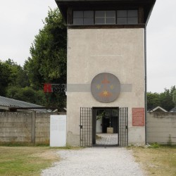 Christliche religiöse Erinnerungskultur, KZ Gedenkstätte Dachau <i>Bild 67465 Grueter</i><br><a href=/confor2/?bld=67465&pst=67427&aid=575>Download (Anfrage)</a>  /  <a href=/?page_id=67427#jig2>zur Galerie</a>