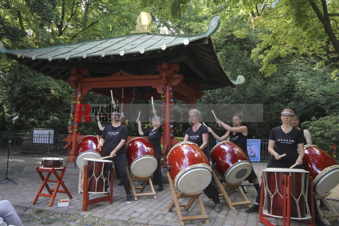 77. Gedenktag an die Opfer für die Atombombenabwürfe <i>Bild Denner/R-mediabase</i> <br><a href=/confor2/?bld=67682&pst=67677&aid=86&dc=1004&i1=Denner/R-mediabase><strong>Downloadanfrage</strong></a>