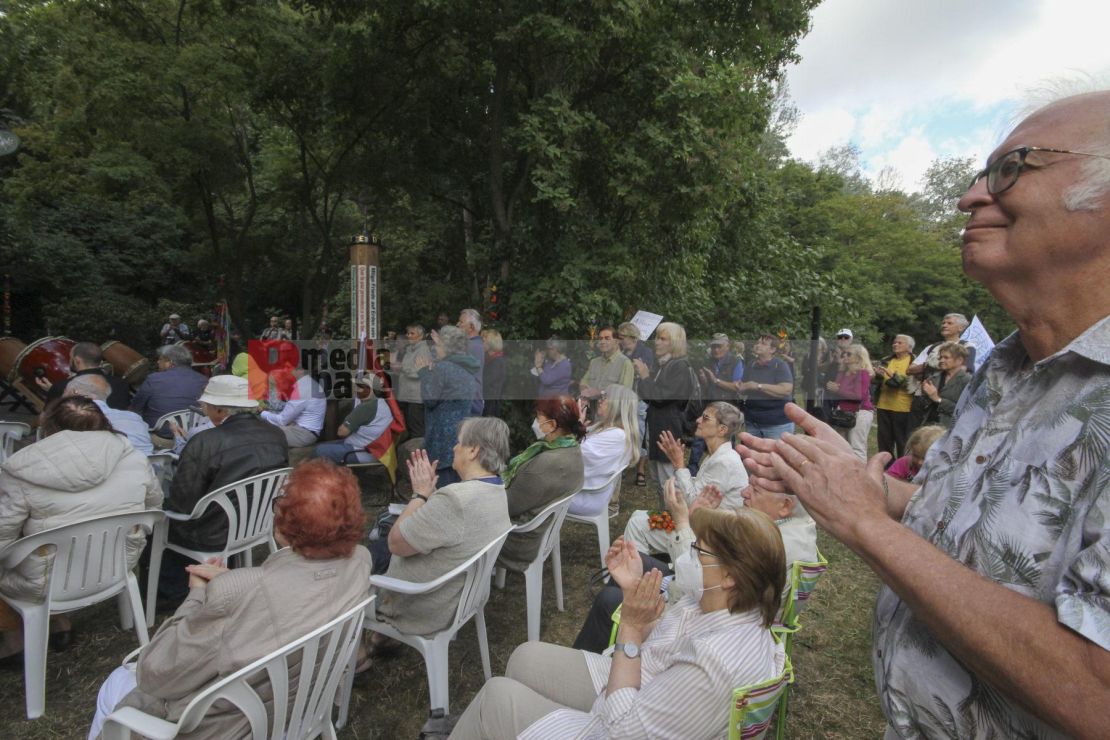 77. Gedenktag an die Opfer für die Atombombenabwürfe <i>Bild Denner/R-mediabase</i> <br><a href=/confor2/?bld=67687&pst=67677&aid=86&dc=1041&i1=Denner/R-mediabase><strong>Downloadanfrage</strong></a>