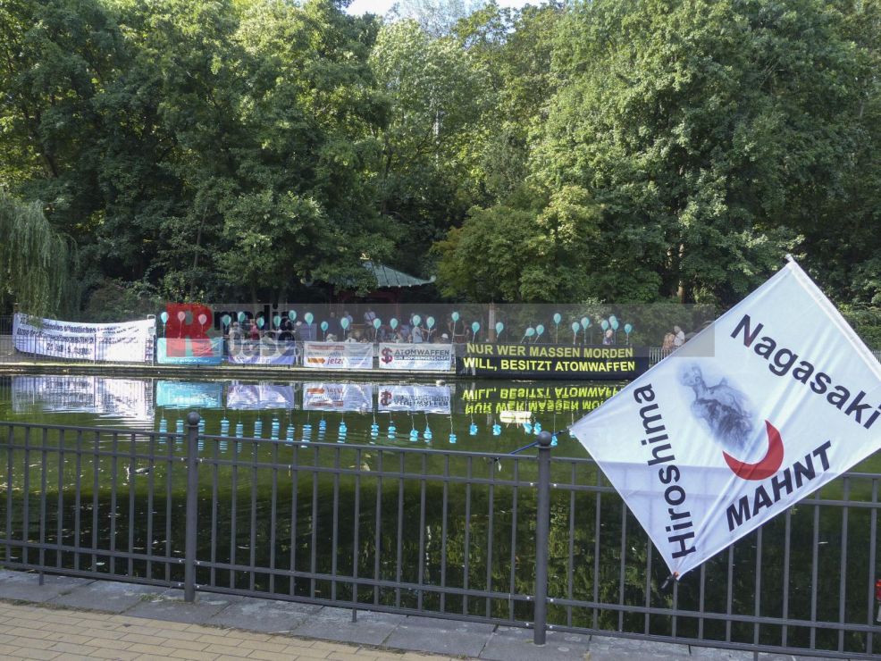 77. Gedenktag an die Opfer für die Atombombenabwürfe <i>Bild Denner/R-mediabase</i> <br><a href=/confor2/?bld=67692&pst=67677&aid=86&dc=2107&i1=Denner/R-mediabase><strong>Downloadanfrage</strong></a>