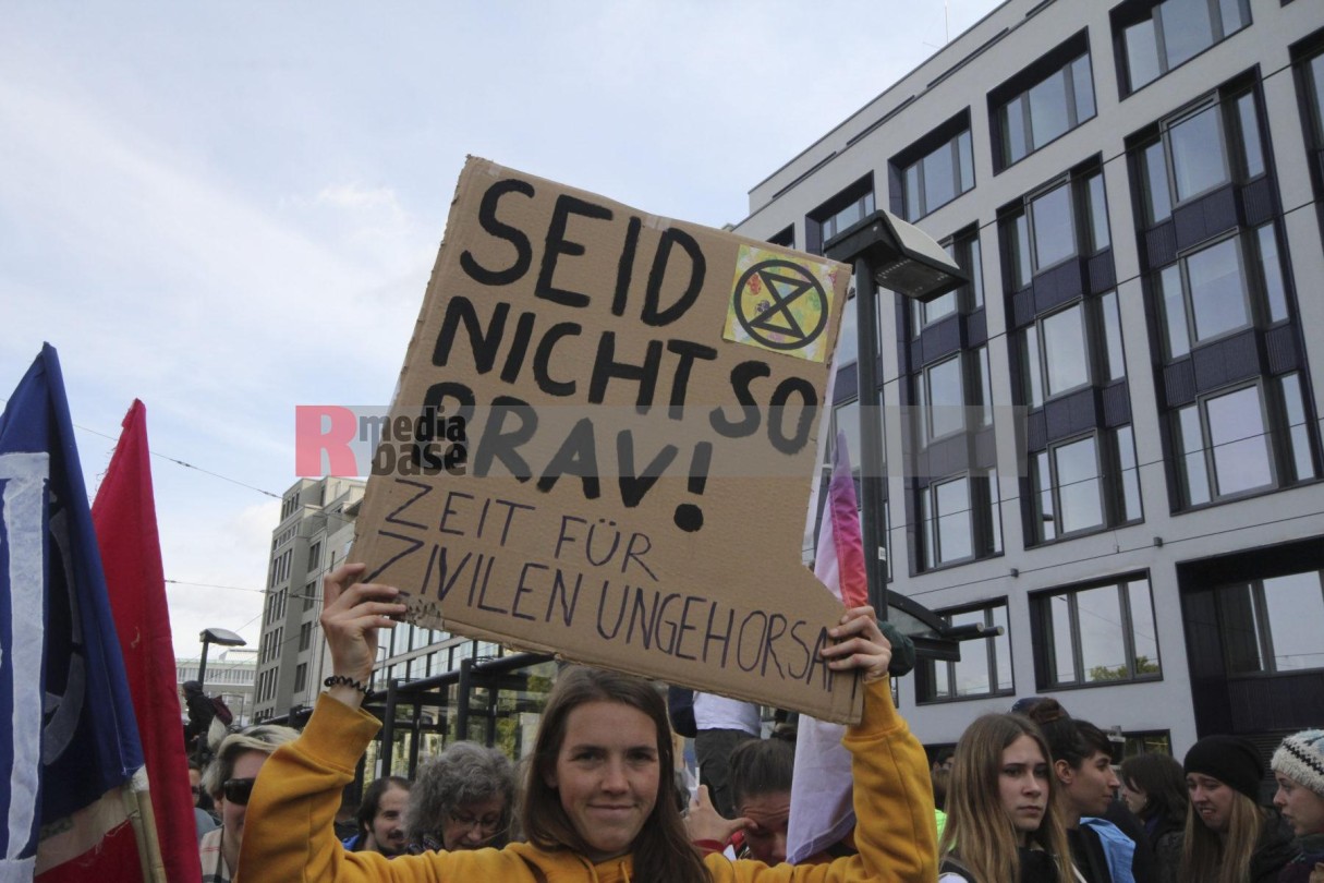 Berlin: klimastreik am 23.9.2022 <i>Bild 69384 Denner</i><br>