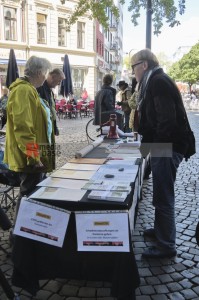 Köln: Protest gegen die bevorstehende CETA-Ratifizierung durch die Ampelkoalition <i>Bild 69197 Hans-Dieter Hey</i><br><a href=/email-download/?bld=69197><strong>DirektDownload</strong></a>