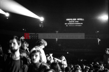 21.11.1981: krefelder forum, künstler für den frieden , dortmu | jovofoto / R-mediabase | <a href=/confor2/?bld=70118&t=d&pst=70115&aid=23&dc=2322&i1=jovofoto%20/%20R-mediabase><strong>Download Bild 70118...</strong></a>  |