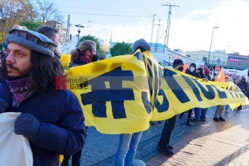 Demonstration in Dortmund: Gerechtigkeit für Mouhamed gefordert <i>Bild 70493 Bitzel</i><br><a href=/confor2/?bld=70493&pst=70449&aid=70>Download (Anfrage)</a>  /  <a href=/?page_id=70449#jig2>zur Galerie</a>