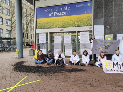 Scientists Rebellion protestieren vor dem Wirtschaftsministerium in NRW <i>Bild 70582 Anton Ilai Detailreich</i><br><a href=/email-download/?bld=70582><strong>DirektDownload</strong></a>