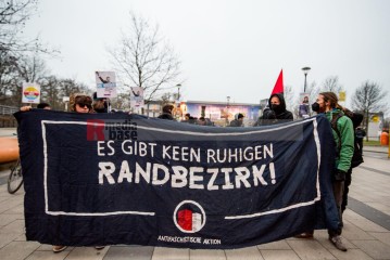 Protest gegen AfD in Marzahn <i>Bild 72686 Christian Schneider</i><br><a href=/confor2/?bld=72686&pst=0&aid=615>Download (Anfrage)</a>  /  <a href=/?page_id=0#jig2>zur Galerie</a>