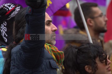 Frau, Leben, Freiheit - Demo 28.01.2023 in Köln | Manuela Hillekamps | <a href=/confor2/?bld=72562&t=d&pst=72551&aid=613&dc=1446&i1=Manuela%20Hillekamps><strong>Download Bild 72562...</strong></a> |