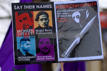 Frau, Leben, Freiheit - Demo 28.01.2023 in Köln | Manuela Hillekamps | <a href=/confor2/?bld=72559&t=d&pst=72551&aid=613&dc=1447&i1=Manuela%20Hillekamps><strong>Download Bild 72559...</strong></a> |