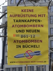 Bundesweiter Klimastreik am 3.3.2023 - Berlin | Rudi Denner/R-mediabase / R-mediabase | <a href=/confor2/?bld=74155&t=d&pst=74132&aid=86&dc=0123&i1=Rudi%20Denner/R-mediabase%20/%20R-mediabase><strong>Download Bild 74155...</strong></a>  |