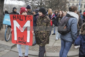 Bundesweiter Klimastreik am 3.3.2023 - Berlin | Rudi Denner/R-mediabase / R-mediabase | <a href=/confor2/?bld=74162&t=d&pst=74132&aid=86&dc=1504&i1=Rudi%20Denner/R-mediabase%20/%20R-mediabase><strong>Download Bild 74162...</strong></a>  |
