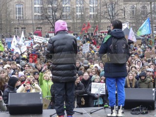 Bundesweiter Klimastreik am 3.3.2023 - Berlin | Rudi Denner/R-mediabase / R-mediabase | <a href=/confor2/?bld=74134&t=d&pst=74132&aid=86&dc=0137&i1=Rudi%20Denner/R-mediabase%20/%20R-mediabase><strong>Download Bild 74134...</strong></a>  |