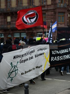 „<strong>Versammlungsfreiheitsgesetz stoppen“ – Demonstration in Wiesbaden</strong> <i>Bild 74386 Timo Krügener</i><br><a href=/email-download/?bld=74386><strong>DirektDownload</strong></a>