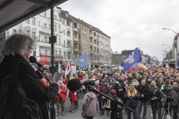 Ostermarsch Berlin 2023 | Rudi Denner/R-mediabase / R-mediabase | <a href=/confor2/?bld=74823&t=d&pst=74817&aid=86&dc=1335&i1=Rudi%20Denner/R-mediabase%20/%20R-mediabase><strong>Download Bild 74823...</strong></a>  |