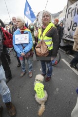 Ostermarsch Berlin 2023 | Rudi Denner/R-mediabase / R-mediabase | <a href=/confor2/?bld=74830&t=d&pst=74817&aid=86&dc=1345&i1=Rudi%20Denner/R-mediabase%20/%20R-mediabase><strong>Download Bild 74830...</strong></a>  |