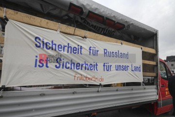 Ostermarsch Berlin 2023, frikoberlin | Rudi Denner/R-mediabase / R-mediabase | <a href=/confor2/?bld=74833&t=d&pst=74817&aid=86&dc=1349&i1=Rudi%20Denner/R-mediabase%20/%20R-mediabase><strong>Download Bild 74833...</strong></a>  |