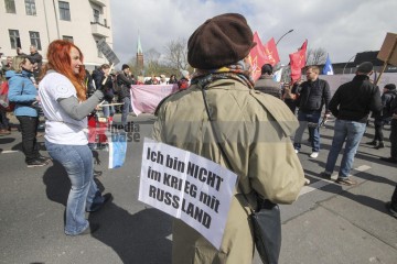 Ostermarsch Berlin 2023 | Rudi Denner/R-mediabase / R-mediabase | <a href=/confor2/?bld=74845&t=d&pst=74817&aid=86&dc=1443&i1=Rudi%20Denner/R-mediabase%20/%20R-mediabase><strong>Download Bild 74845...</strong></a>  |