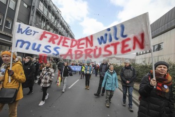 Ostermarsch Berlin 2023 | Rudi Denner/R-mediabase / R-mediabase | <a href=/confor2/?bld=74846&t=d&pst=74817&aid=86&dc=1449&i1=Rudi%20Denner/R-mediabase%20/%20R-mediabase><strong>Download Bild 74846...</strong></a>  |