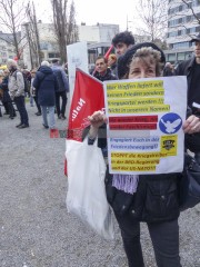 Ostermarsch Berlin 2023 | Rudi Denner/R-mediabase / R-mediabase | <a href=/confor2/?bld=74853&t=d&pst=74817&aid=86&dc=0050&i1=Rudi%20Denner/R-mediabase%20/%20R-mediabase><strong>Download Bild 74853...</strong></a>  |