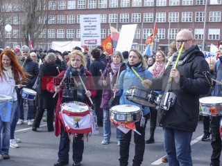 Ostermarsch Berlin 2023 | Rudi Denner/R-mediabase / R-mediabase | <a href=/confor2/?bld=74868&t=d&pst=74817&aid=86&dc=0203&i1=Rudi%20Denner/R-mediabase%20/%20R-mediabase><strong>Download Bild 74868...</strong></a>  |