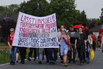 Bildrechte Manuela Hillekamps # | Manuela Hillekamps | <a href=/confor2/?bld=75823&t=d&pst=75819&aid=613&dc=1147&i1=Manuela%20Hillekamps><strong>Download...</strong></a> |