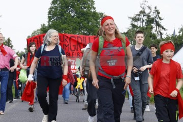 Bildrechte Manuela Hillekamps # | Manuela Hillekamps | <a href=/confor2/?bld=75821&t=d&pst=75819&aid=613&dc=1148&i1=Manuela%20Hillekamps><strong>Download...</strong></a> |