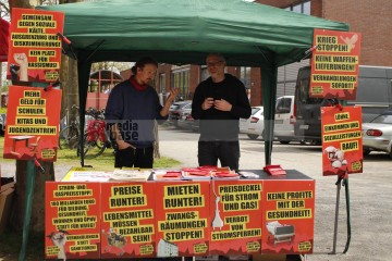 1. Mai in Duisburg, Landeszentrale Kundgebung des DGB | Manuela Hillekamps | <a href=/confor2/?bld=75519&t=d&pst=75483&aid=613&dc=1313&i1=Manuela%20Hillekamps><strong>Download Bild 75519...</strong></a> |