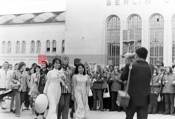 X Weltfestspiele – 1973 Berlin DDR <i>Bild 76277 Denner</i><br><a href=/confor2/?bld=76277&pst=76275&aid=86>Download (Anfrage)</a>  /  <a href=/?page_id=76275#jig2>zur Galerie</a>