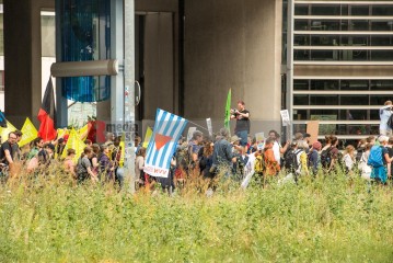 Demo gegen den Bundesparteitag der AfD in Magdeburg <i>Bild 76417 Christian Schneider</i><br><a href=/confor2/?bld=76417&pst=0&aid=615>Download (Anfrage)</a>  /  <a href=/?page_id=0#jig2>zur Galerie</a>