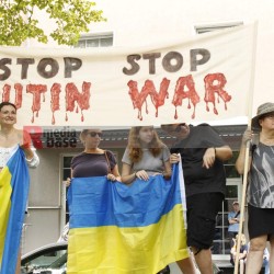 „Tag der Ukraine“! in Köln <i>Bild 76746 Manuela Hillekamps</i><br><a href=/confor2/?bld=76746&pst=76724&aid=613>Download (Anfrage)</a>  /  <a href=/?page_id=76724#jig2>zur Galerie</a>