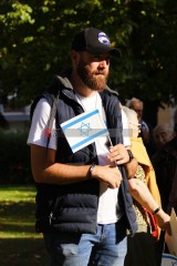 Stand with Israel - Solidaritätskundgebung in Mönchengladbach <i>Bild 77341 Manuela Hillekamps</i><br><a href=/confor2/?bld=77341&pst=77311&aid=613>Download (Anfrage)</a>  /  <a href=/?page_id=77311#jig2>zur Galerie</a>