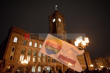 Große Kundgebung: Auf die Straße! gegen die nazistischen Deportationspläne von AfD & Co. | Christian Schneider | <a href=/confor2/?bld=78507&t=d&pst=78488&aid=615&dc=1109&i1=Christian%20Schneider><strong>Download Bild 78507...</strong></a> |