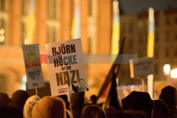 Große Kundgebung: Auf die Straße! gegen die nazistischen Deportationspläne von AfD & Co. | Christian Schneider | <a href=/confor2/?bld=78510&t=d&pst=78488&aid=615&dc=1109&i1=Christian%20Schneider><strong>Download Bild 78510...</strong></a> |