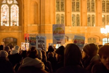 Große Kundgebung: Auf die Straße! gegen die nazistischen Deportationspläne von AfD & Co. | Christian Schneider | <a href=/confor2/?bld=78509&t=d&pst=78488&aid=615&dc=1109&i1=Christian%20Schneider><strong>Download Bild 78509...</strong></a> |