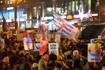 Große Kundgebung: Auf die Straße! gegen die nazistischen Deportationspläne von AfD & Co. | Christian Schneider | <a href=/confor2/?bld=78520&t=d&pst=78488&aid=615&dc=1114&i1=Christian%20Schneider><strong>Download Bild 78520...</strong></a> |