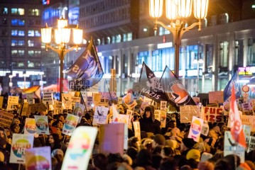 Große Kundgebung: Auf die Straße! gegen die nazistischen Deportationspläne von AfD & Co. | Christian Schneider | <a href=/confor2/?bld=78525&t=d&pst=78488&aid=615&dc=1119&i1=Christian%20Schneider><strong>Download Bild 78525...</strong></a> |