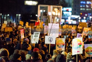 Große Kundgebung: Auf die Straße! gegen die nazistischen Deportationspläne von AfD & Co. | Christian Schneider | <a href=/confor2/?bld=78554&t=d&pst=78488&aid=615&dc=1127&i1=Christian%20Schneider><strong>Download Bild 78554...</strong></a> |