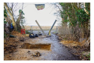 Barrikaden versperren die Wege - vor der Räumung | Slawiczek/R-mediabase / R-mediabase | <a href=/confor2/?bld=78313&t=r&pst=78214&aid=20&dc=1348&i1=Slawiczek/R-mediabase%20/%20R-mediabase>Anfrage Bildnr: 78313</a>  |