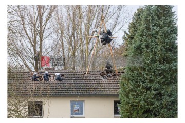 Einsatzkräfte der Polizei bereitet die Räumung des Hauses vor | Perschke / R-mediabase | <a href=/confor2/?bld=78317&t=r&pst=78214&aid=71&dc=1405&i1=Perschke%20/%20R-mediabase>Anfrage Bildnr: 78317</a>  |
