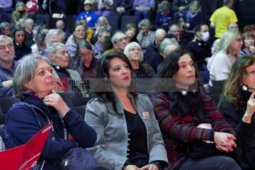 Aufmerksame Zuhörer*innen | grueter/r-mediabase / R-mediabase | <a href=/confor2/?bld=78643&t=d&pst=78611&aid=575&dc=1339&i1=grueter/r-mediabase%20/%20R-mediabase><strong>Download Bild 78643...</strong></a>  |