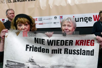 Nie wieder Krieg - Frieden mit Russland | grueter/r-mediabase / R-mediabase | <a href=/confor2/?bld=78656&t=d&pst=78611&aid=575&dc=1630&i1=grueter/r-mediabase%20/%20R-mediabase><strong>Download Bild 78656...</strong></a>  |