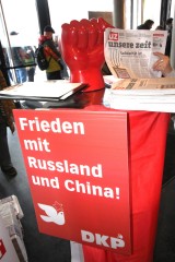 Der Hauptfeind steht im eigenen Land | Rudi Denner/R-mediabase / R-mediabase | <a href=/confor2/?bld=79209&t=d&pst=&aid=86&dc=1427&i1=Rudi%20Denner/R-mediabase%20/%20R-mediabase><strong>Download Bild 79209...</strong></a>  |