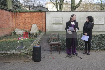 10. Februar: Gedenkdatum für Bertolt Brecht und Hans Modrow | Rudi Denner/R-mediabase / R-mediabase | <a href=/confor2/?bld=80539&t=d&pst=80472&aid=86&dc=1630&i1=Rudi%20Denner/R-mediabase%20/%20R-mediabase><strong>Download Bild 80539...</strong></a> |