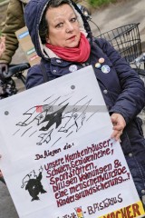 Friedensdemo in Köln | jovofoto / R-mediabase | <a href=/confor2/?bld=80718&t=d&pst=80673&aid=23&dc=1555&i1=jovofoto%20/%20R-mediabase><strong>Download Bild 80718...</strong></a> |