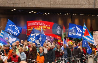 Ostermarsch 2024 - Kundgebung am Samstag, 30. März in Köln | Manuela Hillekamps | <a href=/confor2/?bld=81342&t=d&pst=81299&aid=613&dc=1333&i1=Manuela%20Hillekamps><strong>Download Bild 81342...</strong></a> |
