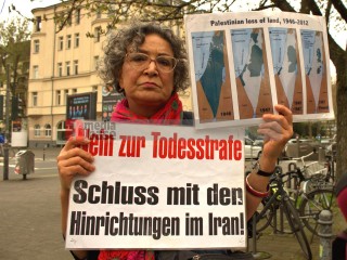 Ostermarsch 2024 - Kundgebung am Samstag, 30. März in Köln | Manuela Hillekamps | <a href=/confor2/?bld=81317&t=d&pst=81299&aid=613&dc=1519&i1=Manuela%20Hillekamps><strong>Download Bild 81317...</strong></a> |