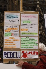 Ostermarsch 2024 - Kundgebung am Samstag, 30. März in Köln | Manuela Hillekamps | <a href=/confor2/?bld=81318&t=d&pst=81299&aid=613&dc=1247&i1=Manuela%20Hillekamps><strong>Download Bild 81318...</strong></a> |