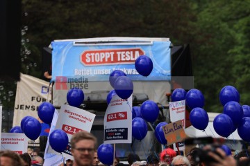 Disrupt/Tesla, Samstag, 11.05.2024 | Manuela Hillekamps | <a href=/confor2/?bld=82324&t=d&pst=82293&aid=613&dc=1401&i1=Manuela%20Hillekamps><strong>Download Bild 82324...</strong></a> |