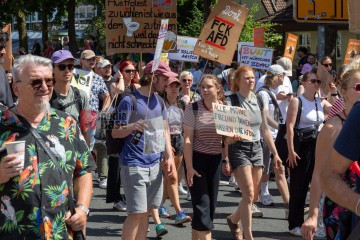 Großdemonstration “Gemeinsam Laut – Gesicht zeigen gegen Hass und Hetze” | redpicture | <a href=/confor2/?bld=82808&t=d&pst=82795&aid=81&dc=0644&i1=redpicture><strong>Download Bild 82808...</strong></a> |