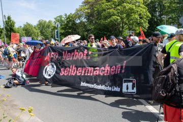 Großdemonstration “Gemeinsam Laut – Gesicht zeigen gegen Hass und Hetze” | redpicture | <a href=/confor2/?bld=82827&t=d&pst=82795&aid=81&dc=0646&i1=redpicture><strong>Download Bild 82827...</strong></a> |